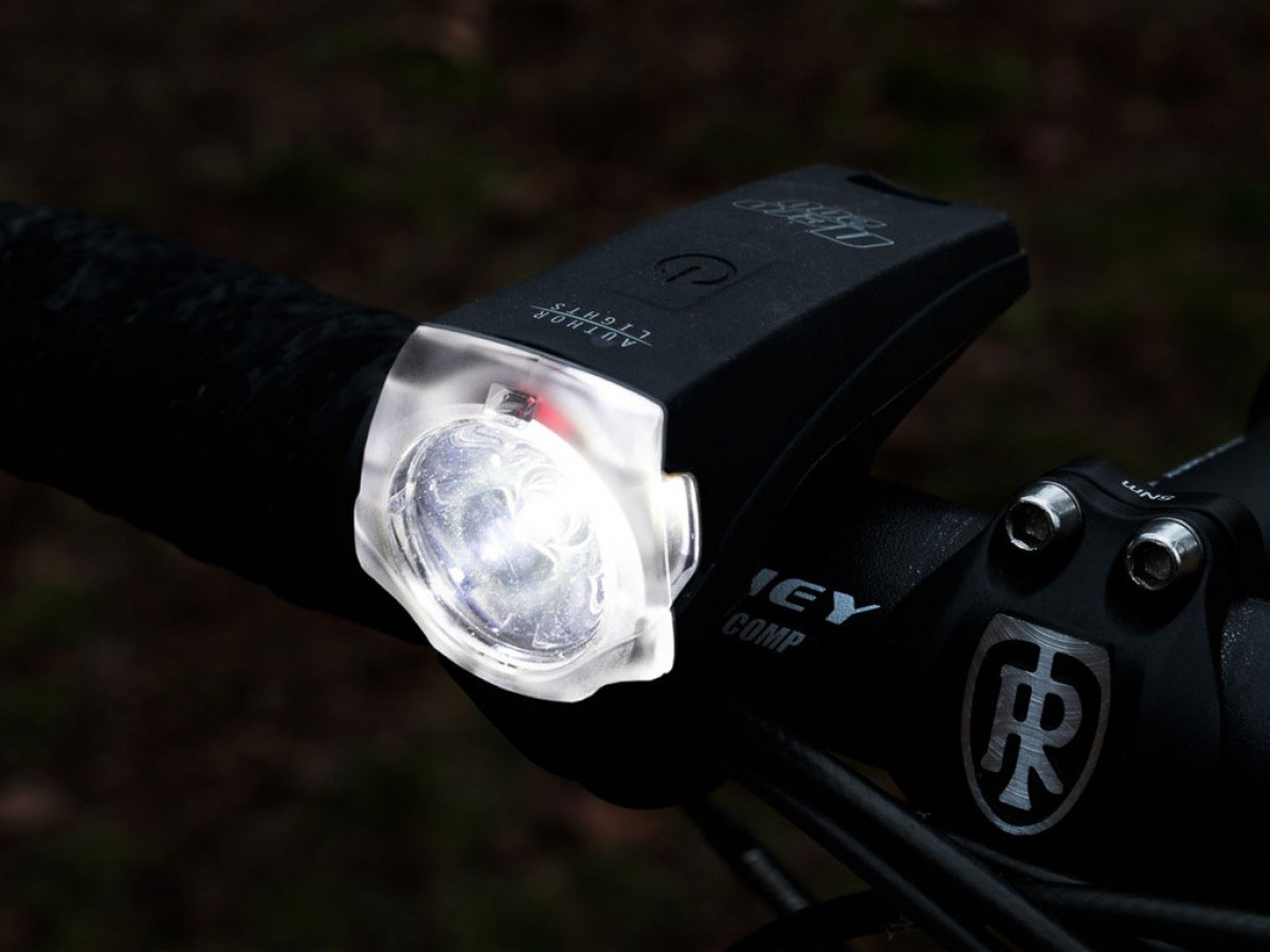 7262 LAMPA PRED. A-NERO 300 lm USB ČIERNA