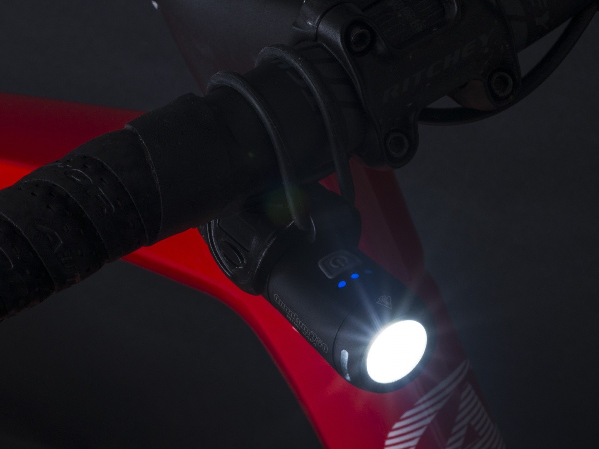 9388 LAMPA PRED. A-QUANTUM 750 lm USB L-RUN