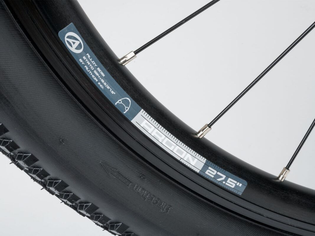 BICYKEL AUTHOR A-MATRIX 27.5 DISC 2026 Čierna