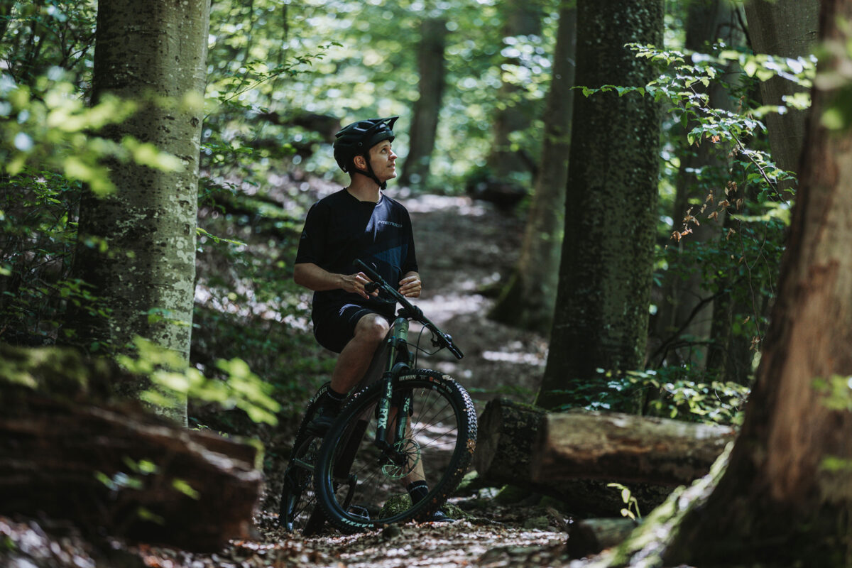Merida BIG.NINE TR 5000 šedý(strieborný/čierny) 2025
