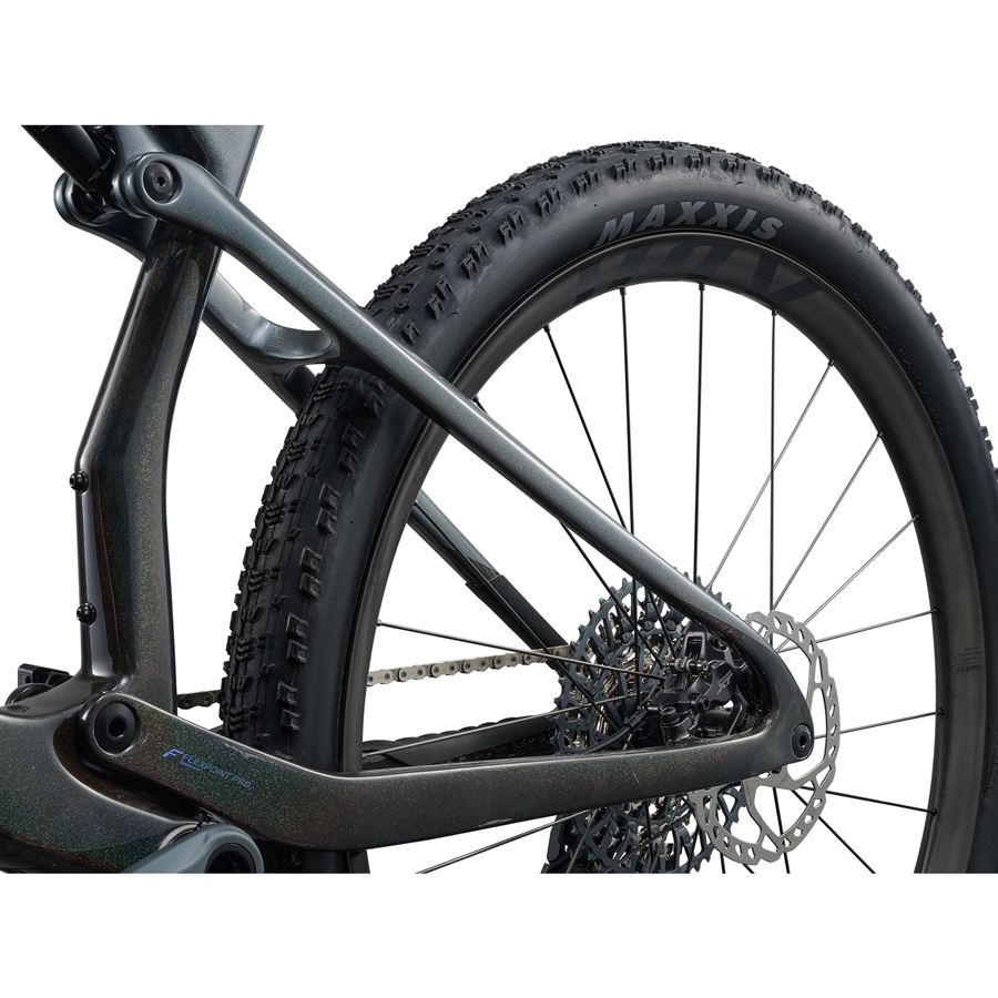 Giant Anthem Advanced SL 1 Rainbow Black Giant Anthem Advanced SL 1 Rainbow Black